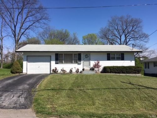 1325 Market St, Sainte Genevieve, MO 63670-1427