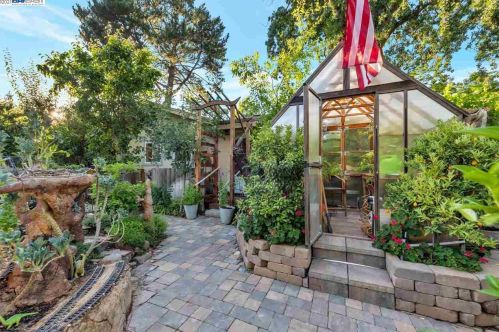 116 Hopeco Rd, Concord CA  94523-3213 exterior