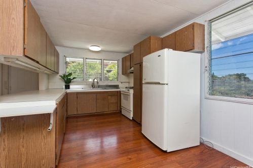 809 Ailuna St, Honolulu HI  96821-1760 exterior