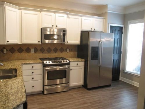 2242 Limehurst Dr, Atlanta GA  30319-5724 exterior