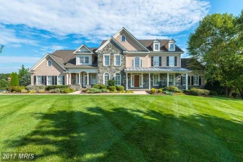 2300 Windswept Ct, Fallston, MD 21047-1327