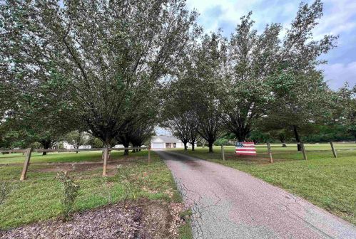 742 Dixie Rd, Porterdale, GA 30014-8885
