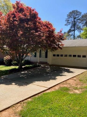 1241 Stephens St, Lilburn, GA 30047-4353