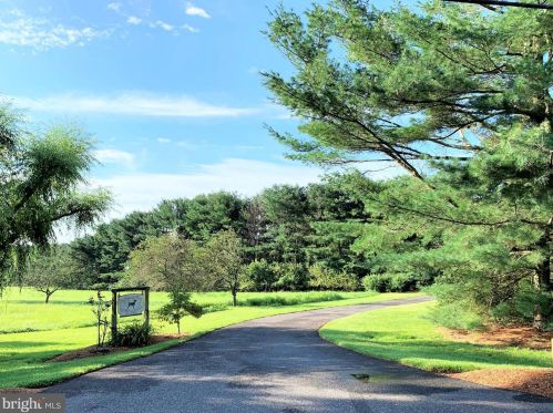 2 Bridge Rd, Lumberton Township, NJ 08048-4313