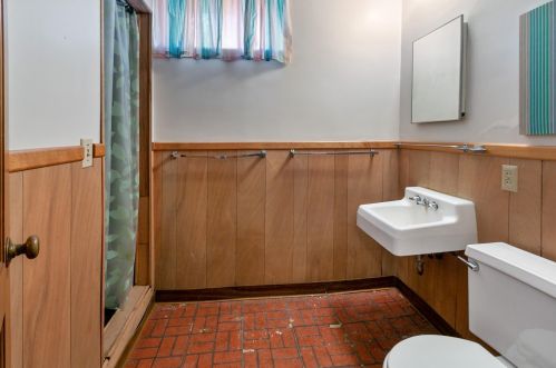 448 Westwood Dr, Minneapolis MN  55422-5272 exterior