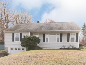 59 Pike St, Nashua, NH 03060-5031