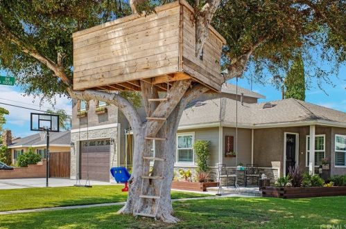 11031 Ticonderoga Dr, Los Alamitos, CA 90720-2658