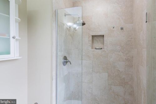 2006 Rachael Dr, Lancaster PA  17601-3655 exterior