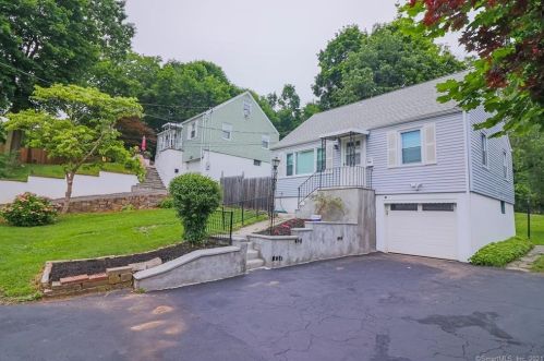 32 Paradiso St, Norwalk, CT 06854-3514