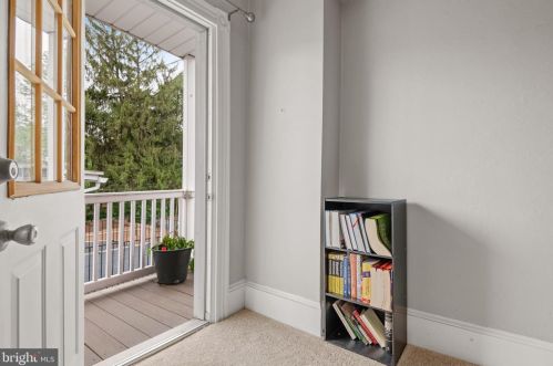 232 Walnut St, Lancaster PA  17602-2342 exterior