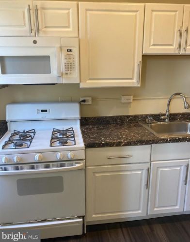 2648 61st St, Philadelphia PA  19142-3514 exterior