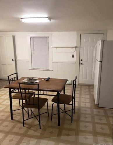 103 Bridge St, Middletown, CT 06457-2205