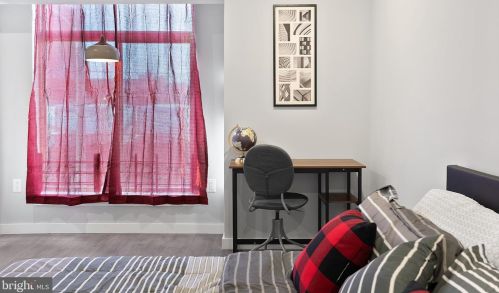 1447 8th St, Philadelphia PA  19122-3501 exterior