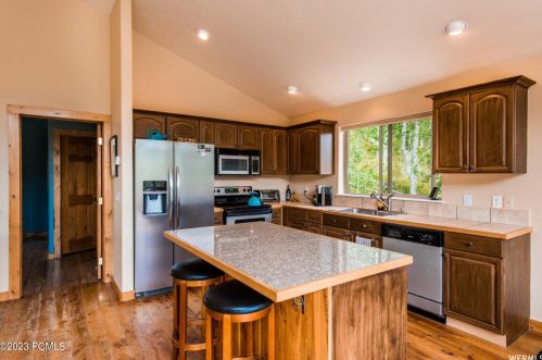 2094 Pine Meadow Dr, Hoytsville UT 84017-9362 exterior