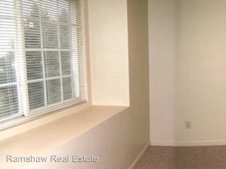 1203 Wesley Ave, Savoy IL  61874-9300 exterior