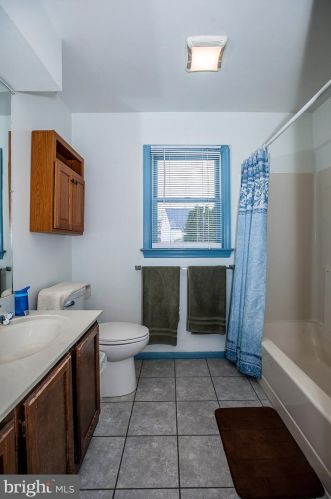 803 Jefferson Ct, Lancaster PA  17602-1241 exterior