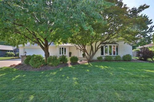 125 Missouri Ave, Mayfair, IL 61550-2224