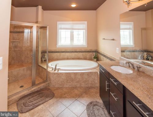 8137 Westside Blvd, Fulton MD  20759-2590 exterior