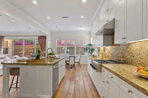 76 Gardenhouse Way, Irvine CA  92620-3373 exterior