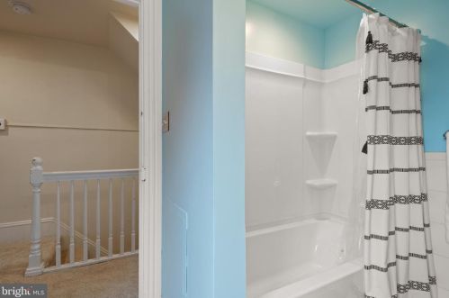 232 Walnut St, Lancaster PA  17602-2342 exterior