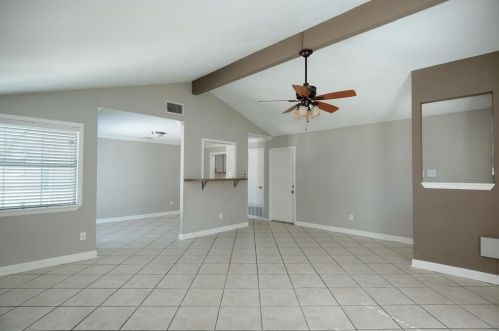 1745 Cricket Hollow Dr, Austin TX  78758-4254 exterior