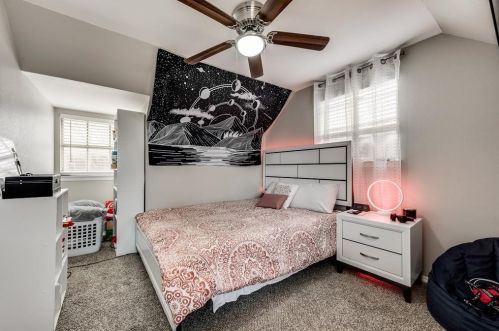 1827 Crosby Rd, Carrollton TX 75006-7350 exterior