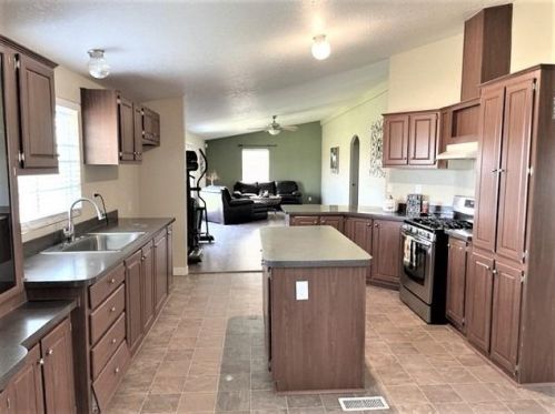 7844 Wren Rd, Valley Home, CA 95361-9430