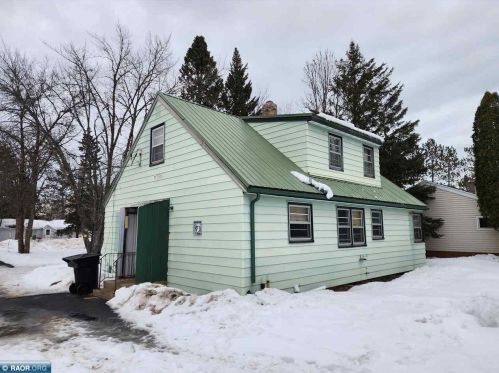 2120 41st St, Hibbing, MN 55746-3287