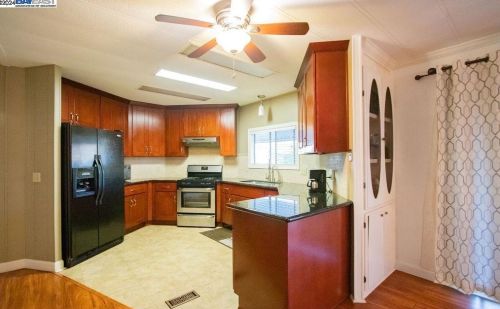 29255 Harpoon Way, Hayward, CA 94544-6442