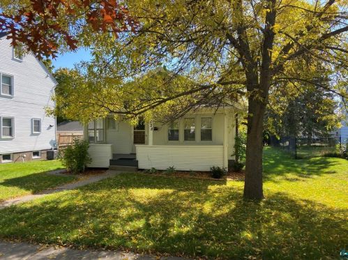 4528 Pitt St, Duluth, MN 55804-1555