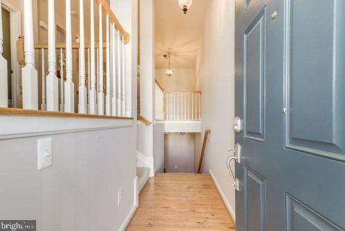 13084 Sidlaw Hills Ln, Bristow, VA 20136-2688