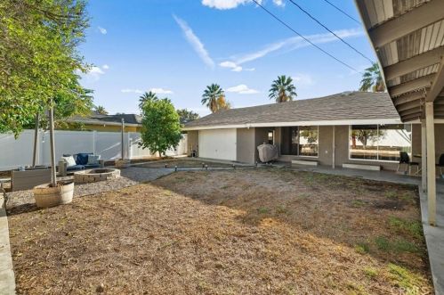 5065 Carlingford Ave, Riverside CA  92504-1737 exterior