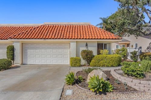 3555 Sundown Ln, Oceanside, CA 92056-4708