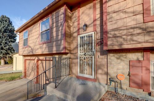 2448 Evanston St, Aurora, CO 80014-2518