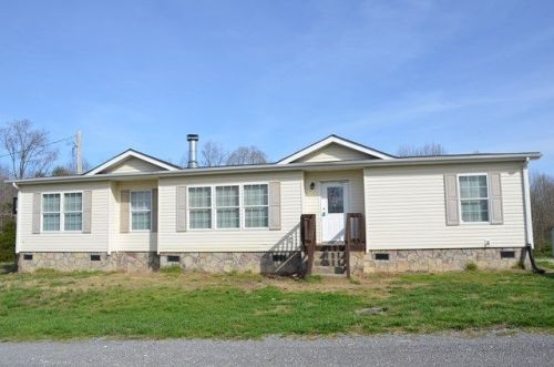 220 Cedar Springs Ln, Gainesboro, TN 38562-7124