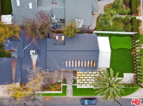 4951 Cedros Ave, Van Nuys CA  91403-1637 exterior