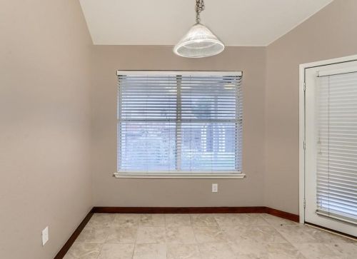 1401 Summerhill Dr, Carrollton TX 75007-6049 exterior