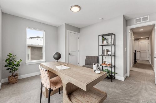 925 Raleigh St, Denver CO  80204-2955 exterior