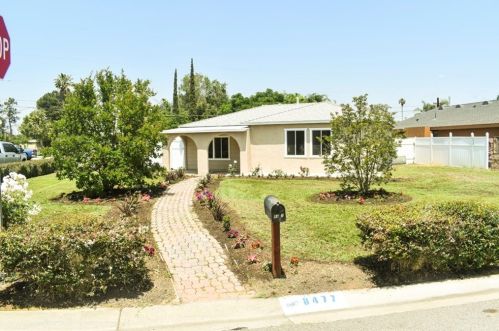 8477 Penny Dr, Riverside, CA 92503-1488