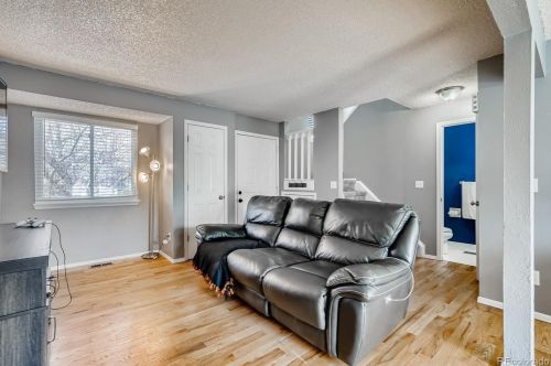 17486 Chenango Dr, Aurora, CO 80015-2030