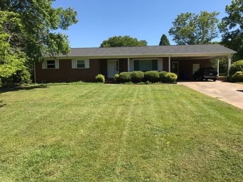 804 Surry Dr, Shelby, NC 28152-7129