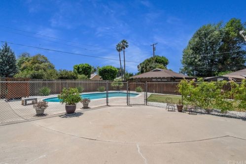 4166 Beechwood Pl, Riverside CA  92506-1151 exterior