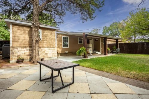 2810 Altman Dr, Irving TX  75062-4229 exterior