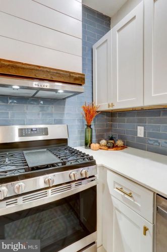 604 Mary St, Lancaster PA  17603-2819 exterior