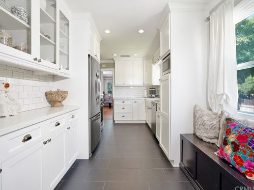 4691 Emerson St, Riverside CA  92506-2008 exterior