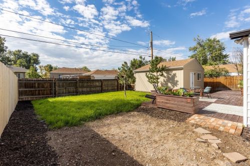 3063 Hudson St, Denver CO  80207-2746 exterior