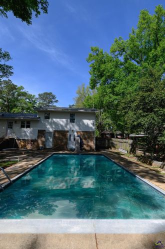 206 Kingsway Dr, Warner Robins GA  31088-4004 exterior