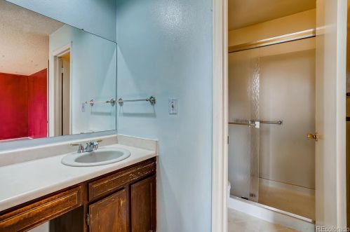 1595 Vaughn Cir, Aurora CO 80012-5316 exterior