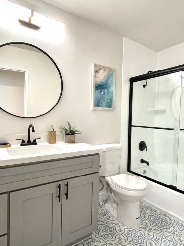 2525 Raitt St, Santa Ana CA 92703-3666 exterior