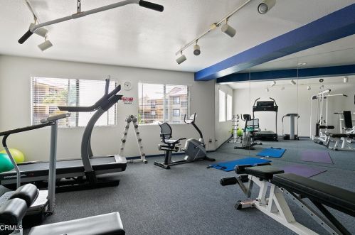 3481 Stancrest Dr, Glendale CA 91208-1353 exterior